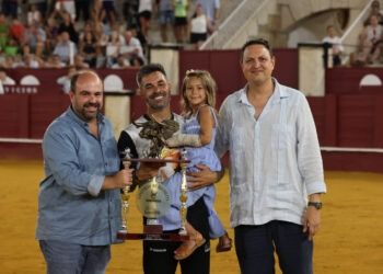 “Leguiche”, ganador del Concurso Nacional de Recortadores que abrió la Feria de Málaga
