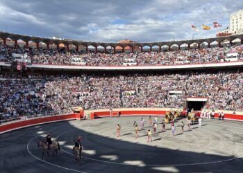 Tarde histórica en Bilbao: la plaza de toros de Vista Alegre cuelga el cartel de “No Hay Billetes” quince años después