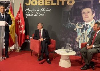 VÍDEO | La Comunidad de Madrid homenajea a Joselito en Las Ventas: descubren un azulejo en el coso venteño en reconocimiento a su trayectoria