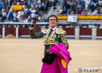 Una oreja para Borja Jiménez, una buena faena de Ureña sin espada y polémica en una interesante corrida de Victorino en Madrid