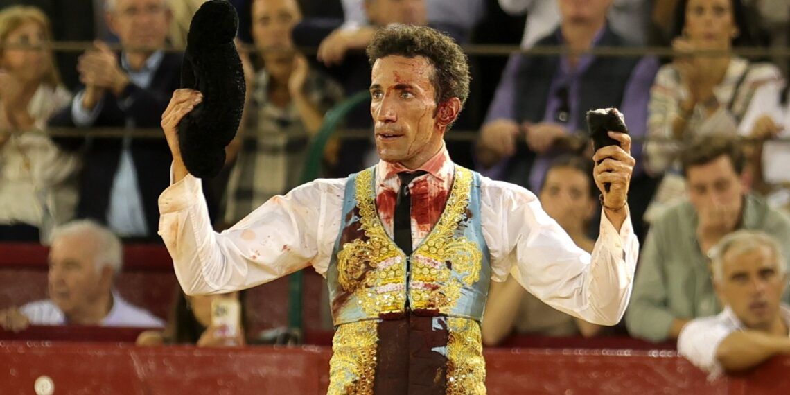 David de Miranda trenzará el paseíllo en Jaén a pesar de la aparatosa y fuerte cogida sufrida en la plaza de toros de Zaragoza